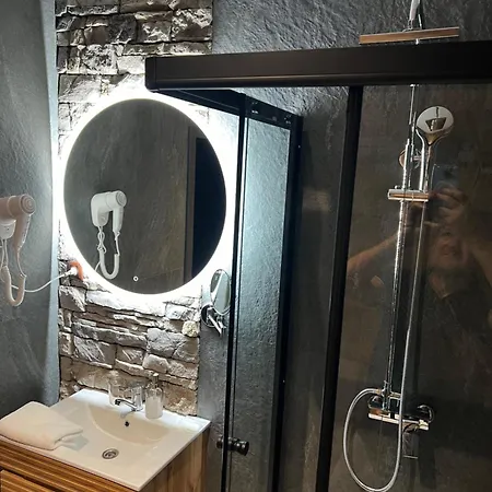 Vrbecka Restaurace- 1 * Hruba Vrbka